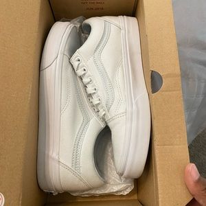 Old Skool Vans True White